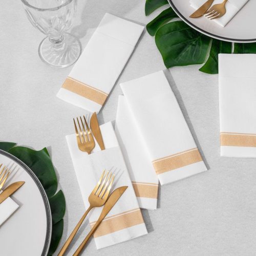 Evőeszköztartós textilhatású szalvéta 1/8 hajtású 40 lap/csomag - Marais arany