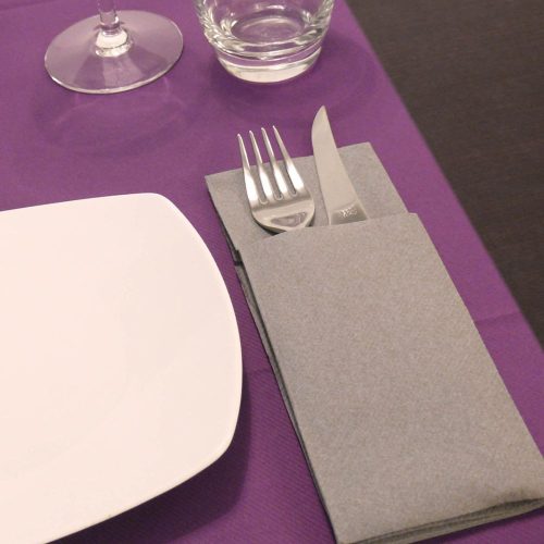 Evőeszköztartós textilhatású szalvéta 1/8 hajtású 50 lap/csomag - agyag