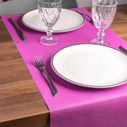   Enyhén víztaszító nemszőtt textil asztali futó 40 cm x 48 m - fuxia